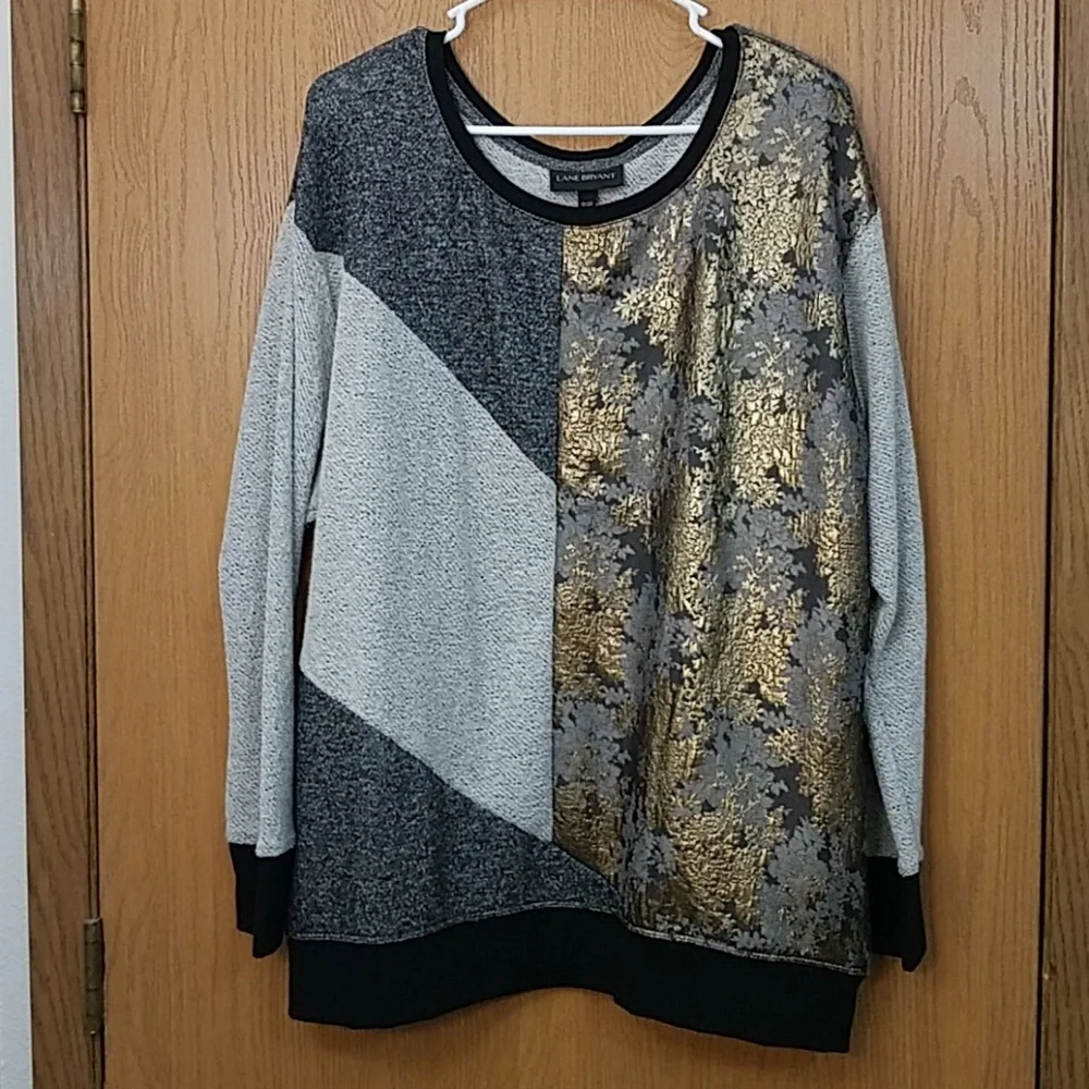 Color Block Sweater - Picture 2 of 5